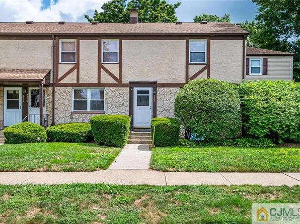 118 Newman St #3404, Metuchen, NJ 08840