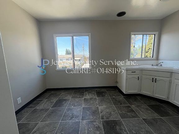 3rd image of 6305 Malabar St #E