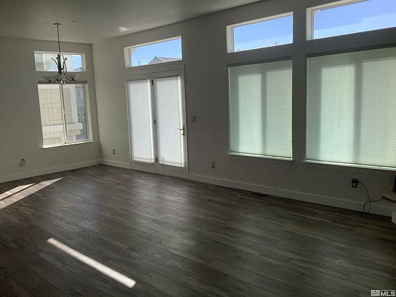 5th image of 1101 Bayshore Dr