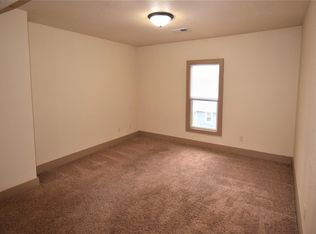 525 W 5th Ave, Oshkosh, WI 54902