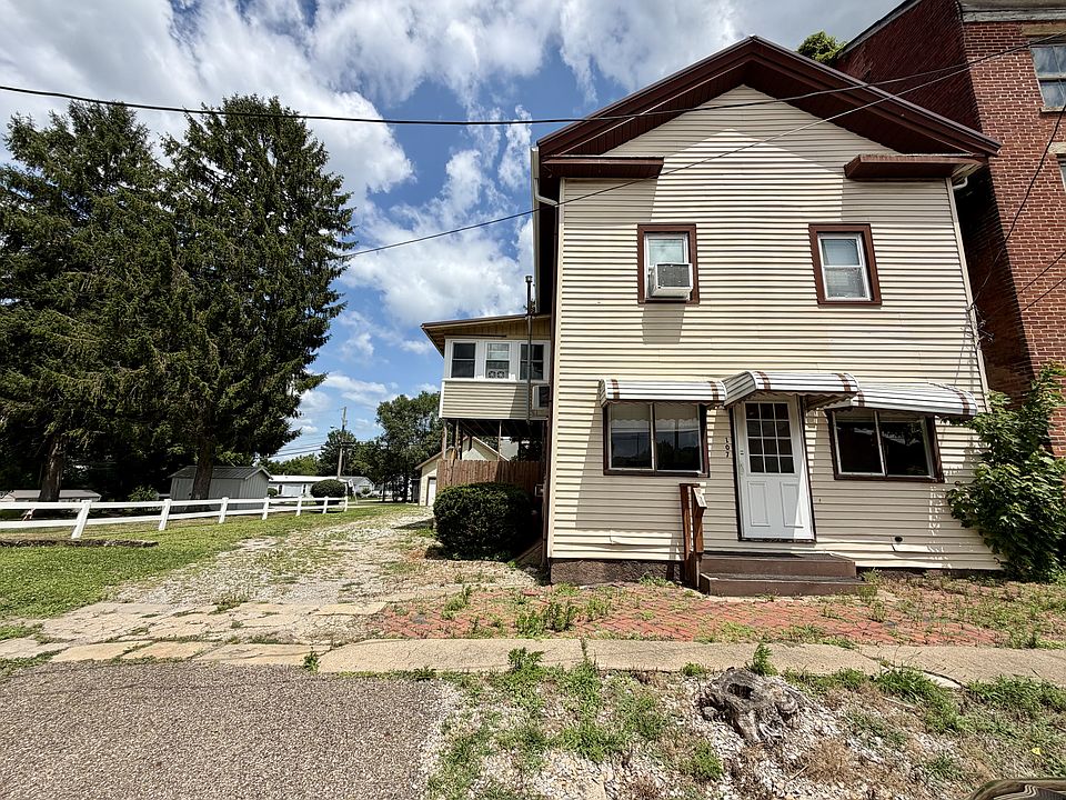 1st image of 107 W Main St #A