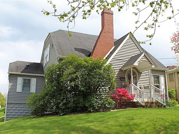 3rd image of 3600 Riverview Dr