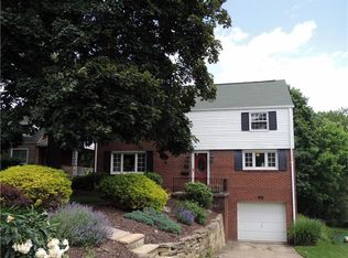 569 Greenhurst Dr, Pittsburgh, PA 15243
