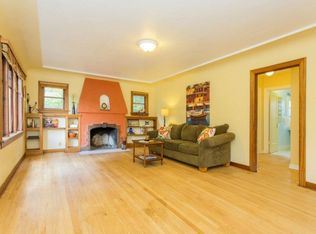 6718 21st Ave SW, Seattle, WA 98106