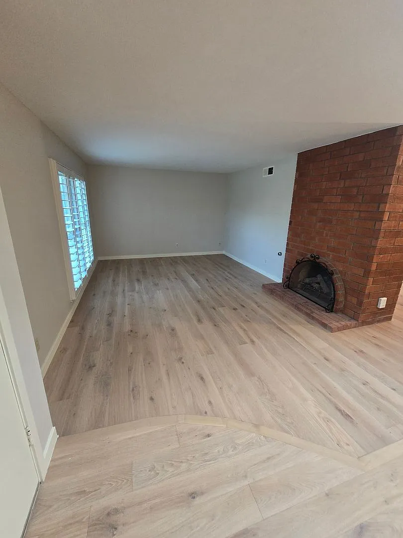 Beautifully Updated! 3bd/2ba Del Mar Home With Solar, Smart Home Features, Garage And Peaceful Ba... — Photo 2