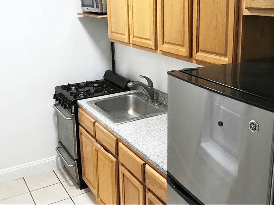 1st image of 87 Hamilton Pl APT 5A