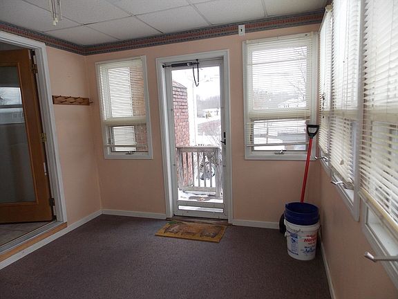 3rd image of 26 Old Bolton Rd