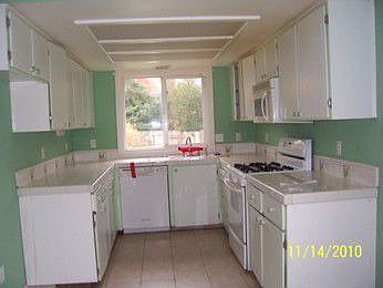 2nd image of 2711 SE Brent St