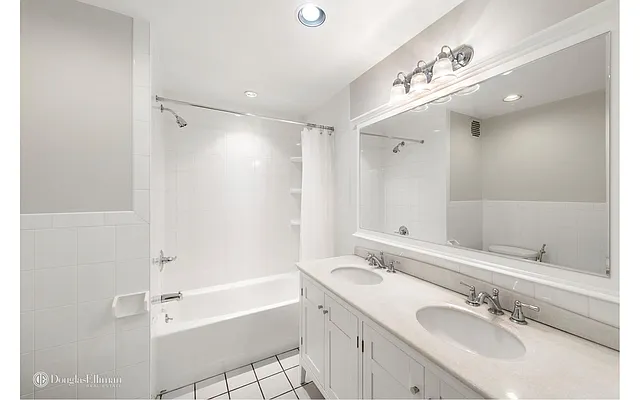 Rented by Douglas Elliman | media 23