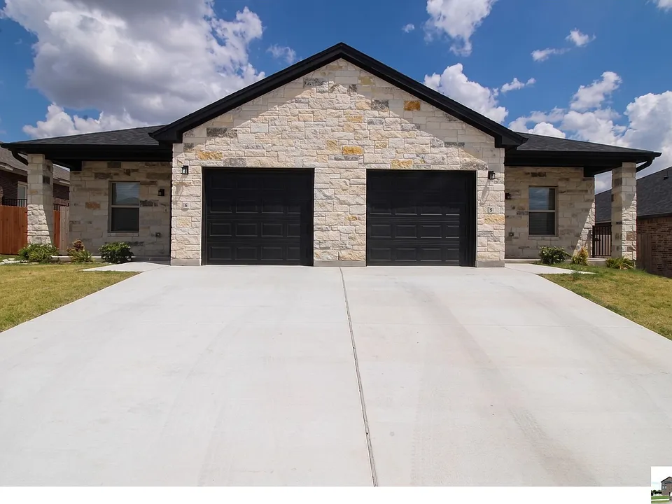 114 Leon Ln #A