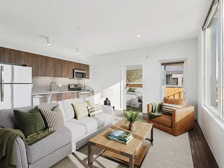 Range Apartments — Photo 12