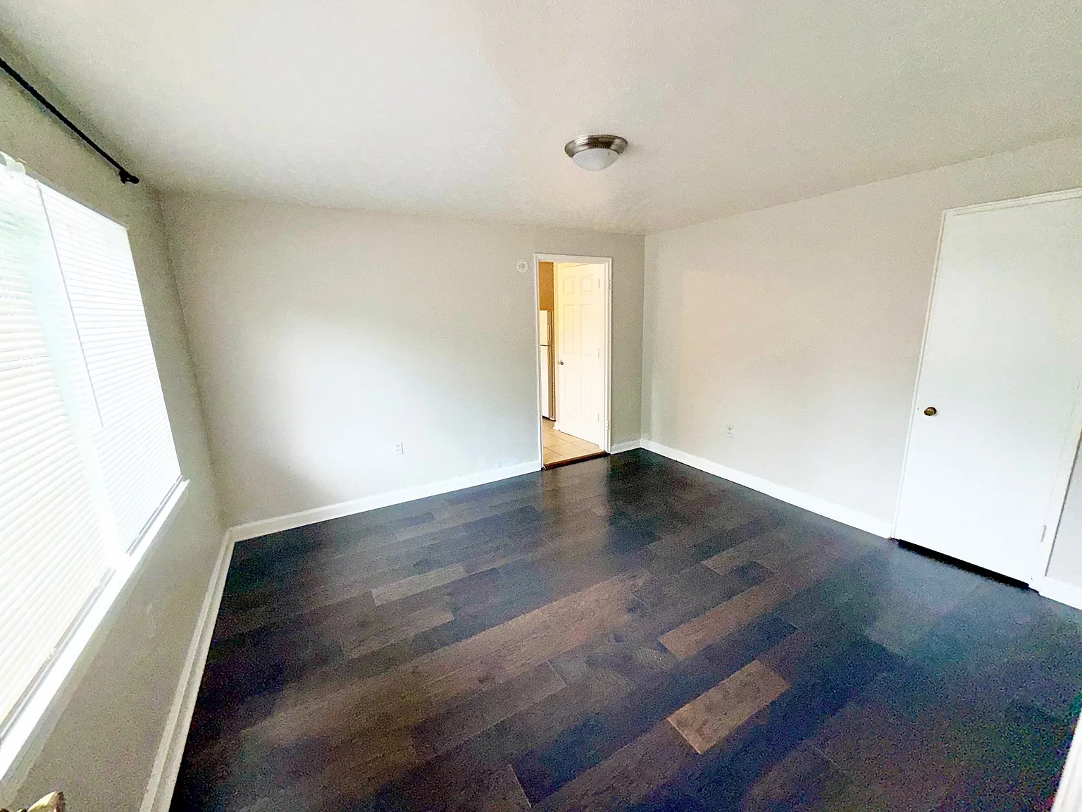 1504 Allen Street - 4 — Photo 2