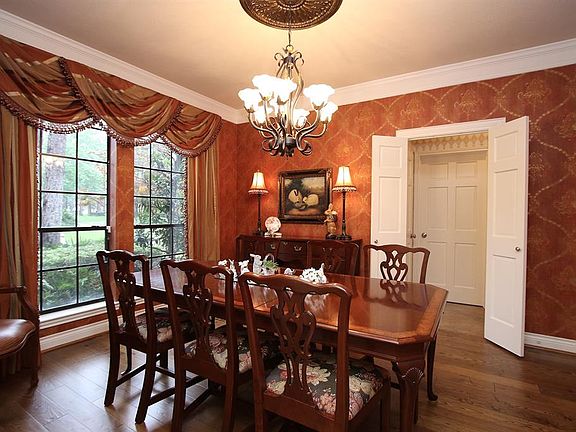 5th image of 14203 Vanessa Cir