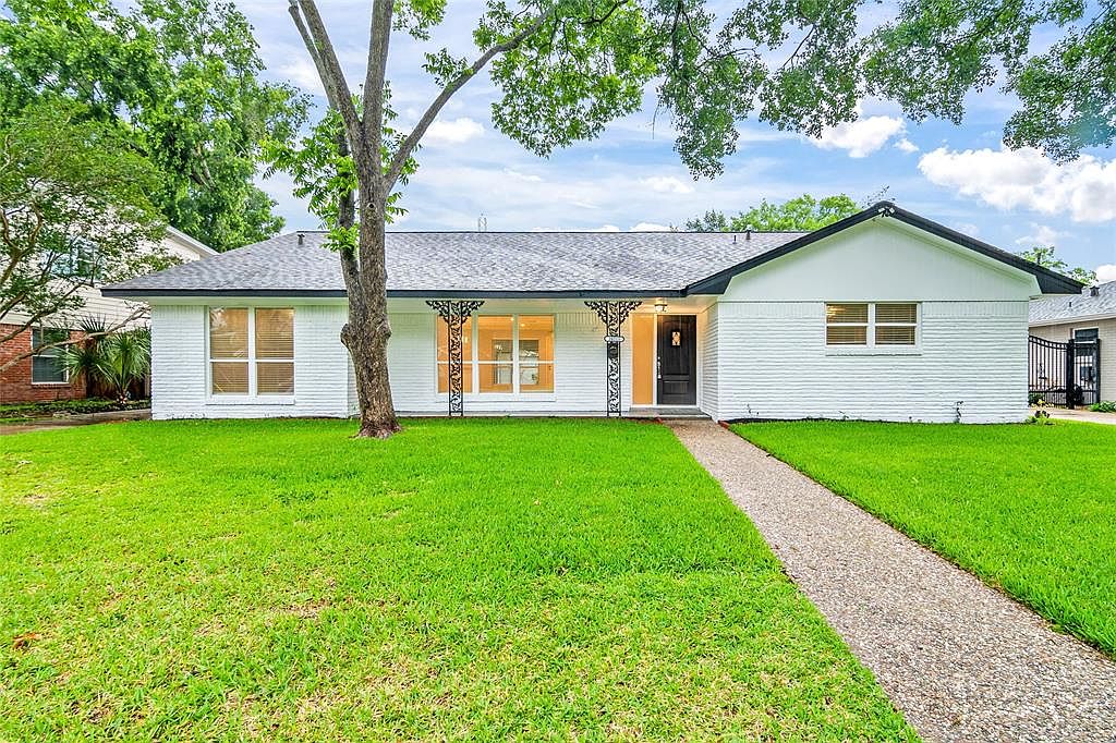 10215 Greenwillow Dr Houston Tx 77035 Mls 9137115 Zillow 8387