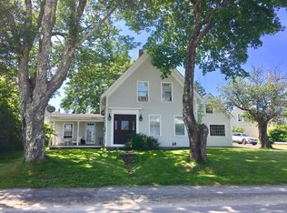 42 High St, Vinalhaven, ME 04863