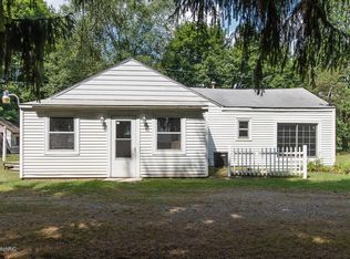 11894 Sprinkle Rd, Vicksburg, MI 49097