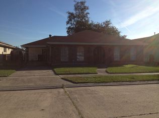 7441 Crestmont Rd, New Orleans, LA 70126