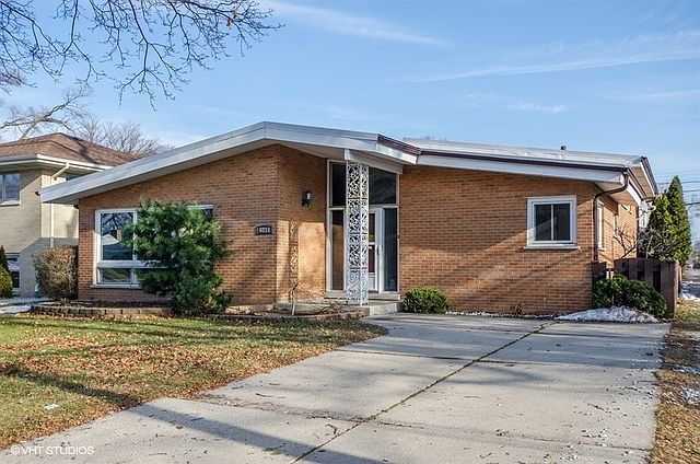1st image of 6815 N Kostner Ave