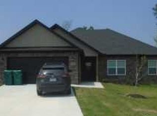 733 Woodland St, Centerton, AR 72719