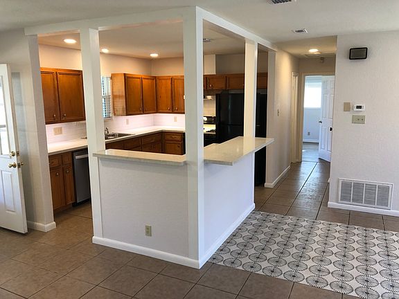 5th image of 2409 Glen Springs Way