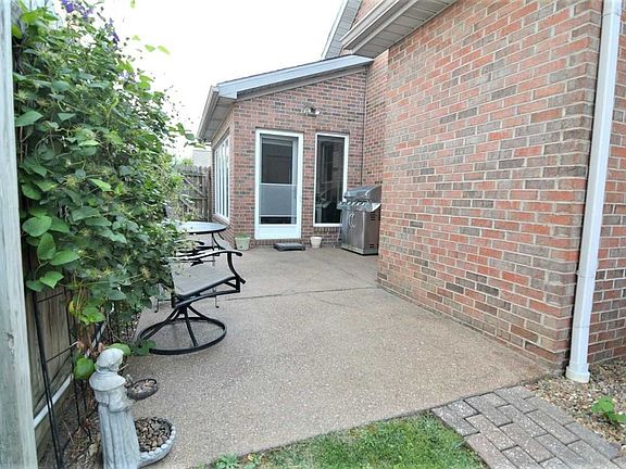 2nd image of 6418 Hearthstone Dr