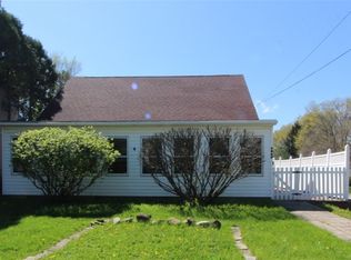 3042 Hudson Dr, Cuyahoga Falls, OH 44221