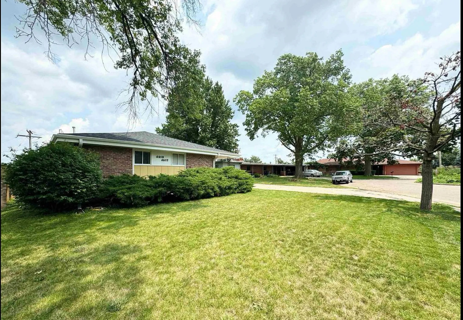 4 bed, 1800 sqft, $2,100 — Photo 1