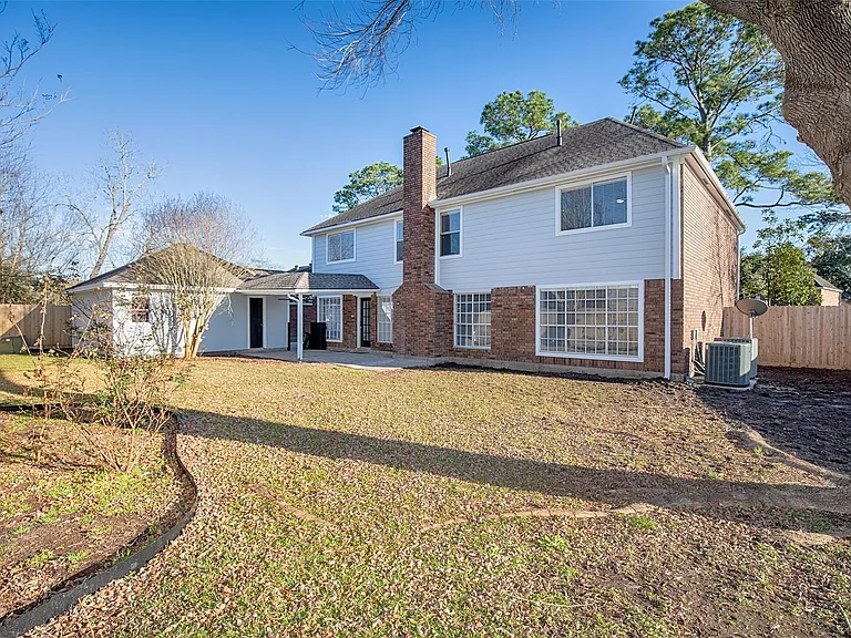 2108 Olympic Dr — Photo 35