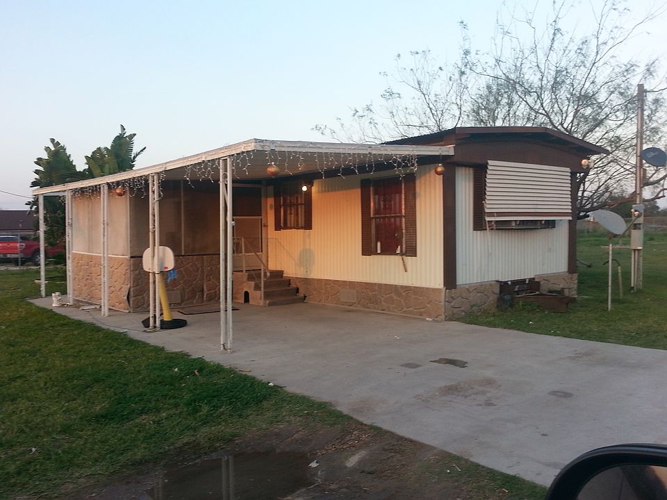2nd image of 7116 De La Madrid