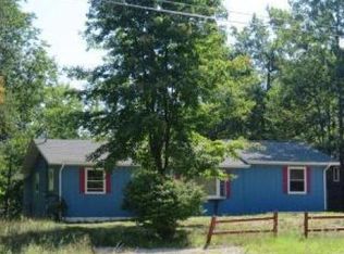 202 Manor Ct, Saint Helen, MI 48656