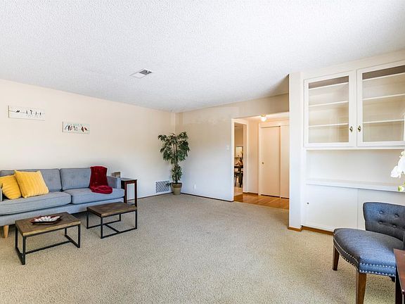 4th image of 4998 Tifton Way