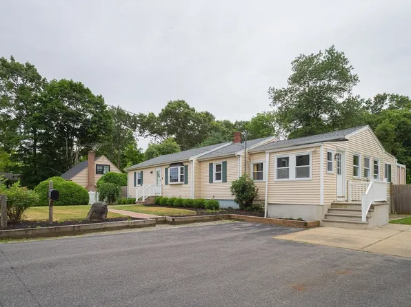 34 Canton St, North Easton, MA 02356