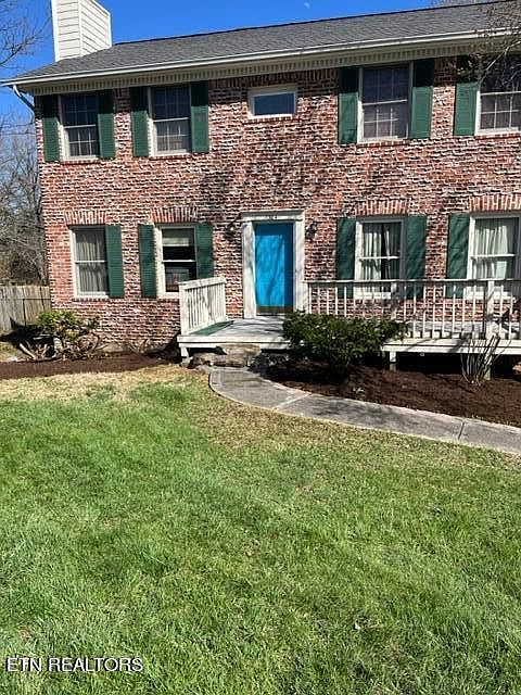 2nd image of 1304 Beacon Hill Ln