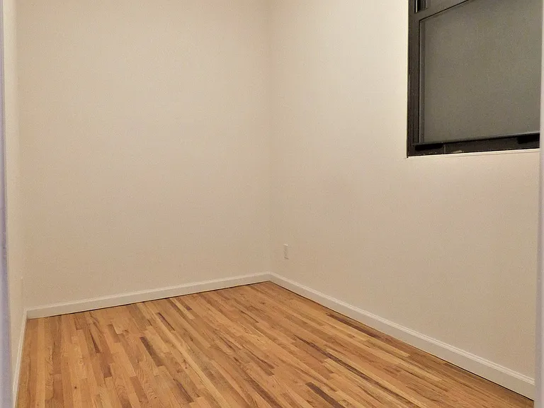 526 E 85th St #5C — Photo 6