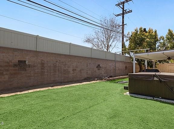 3rd image of 1474 N Gracia St