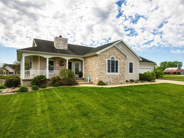 11151 E Ravenwood Ct, Effingham, IL 62401