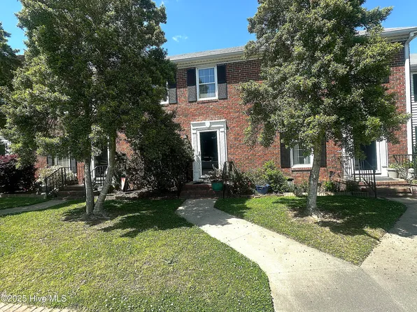 2231 Nash Place N, Wilson, NC 27896