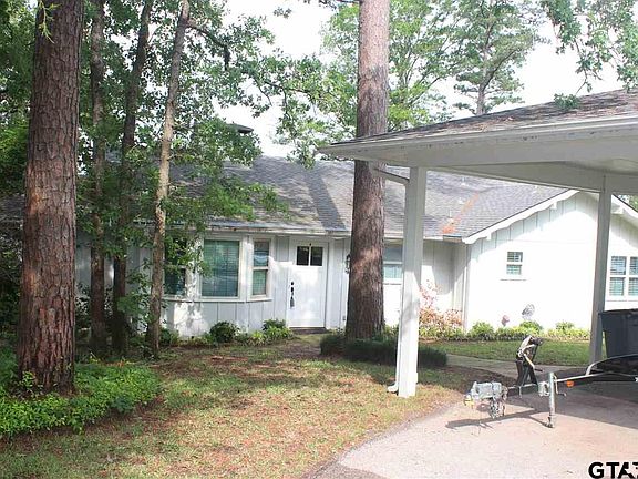 3rd image of 418 Hideaway Lane Central