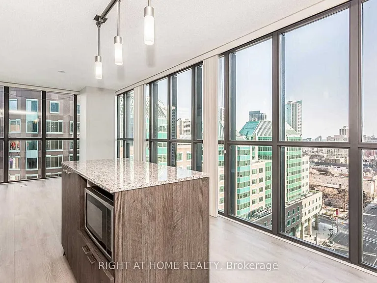 110 Charles St E #1702 — Photo 11