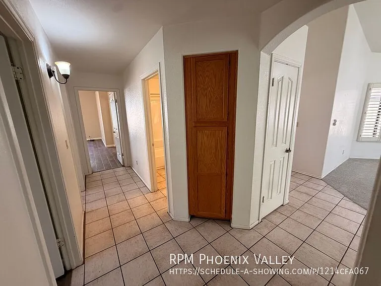 330 N Cottonwood Dr — Photo 7