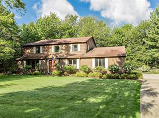 2424 Suffolk Ln, Pepper Pike, OH 44124