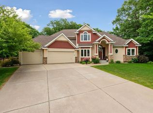 8448 Hidden Ponds Way, Woodbury, MN 55125