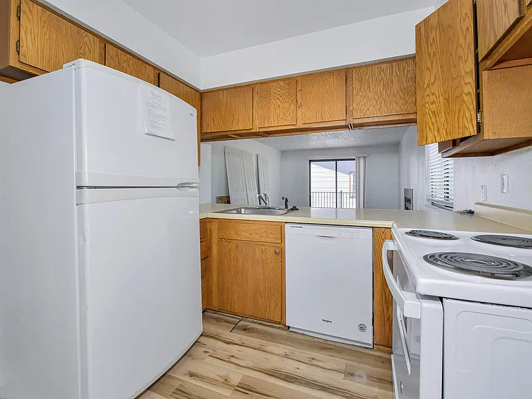 6702 Dublin Loop W #D — Photo 7