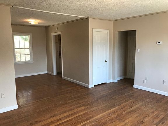 4th image of 1604 Avenue W