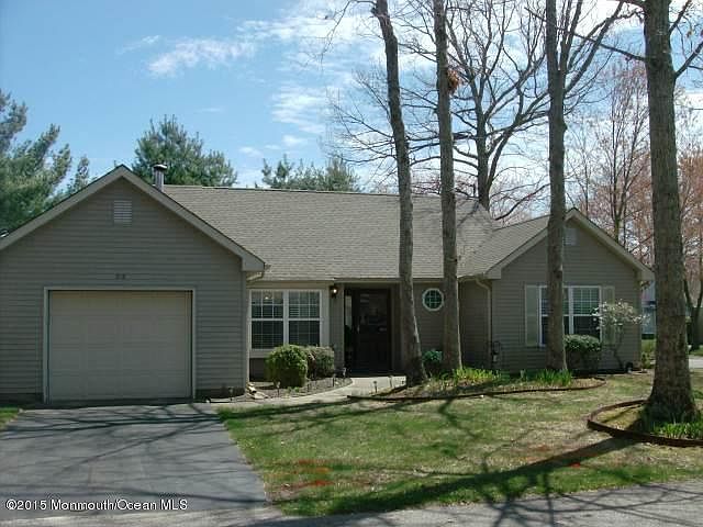 1st image of 319 Gardenia Dr
