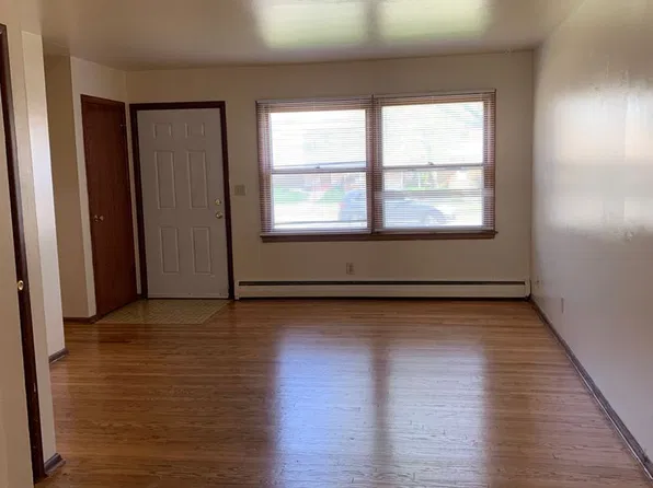 Hampton Townhouses, 8521-8615A W Hampton Ave #8521-A, Milwaukee, WI 53225