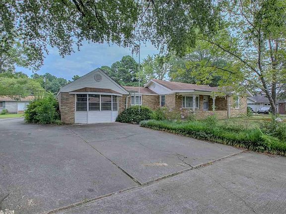 2nd image of 9908 Farris Ave