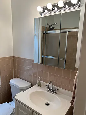 Rented by Owner | media 9