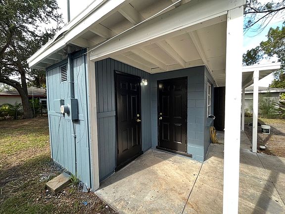 5th image of 2821 Pershing Ave