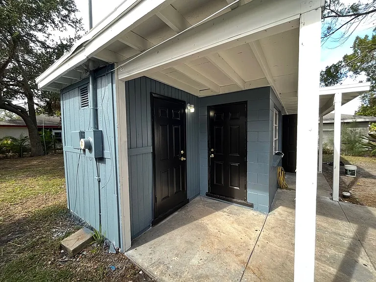 2821 Pershing Ave — Photo 5